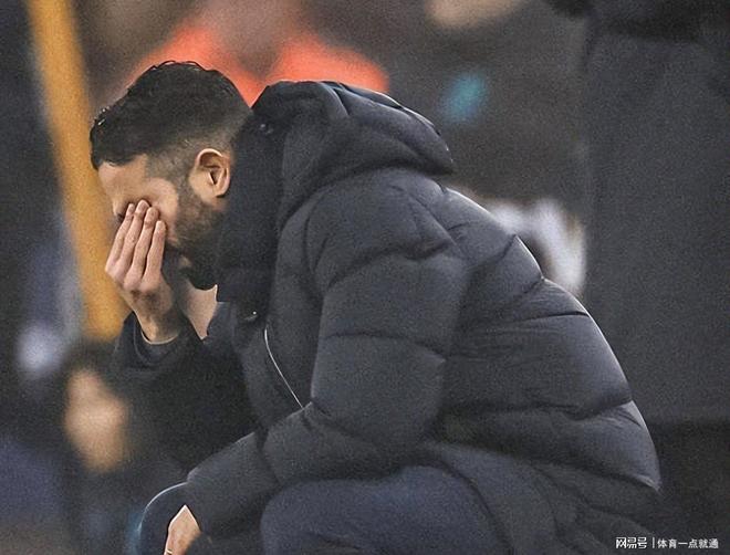 包含摩纳哥客场惨败，降级区阴影再现的词条