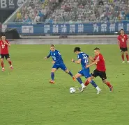 关于明星球员的精彩表现赢得赛场掌声如潮的信息